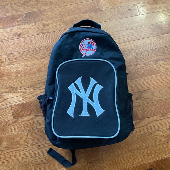 yankees backpack and lunchbox